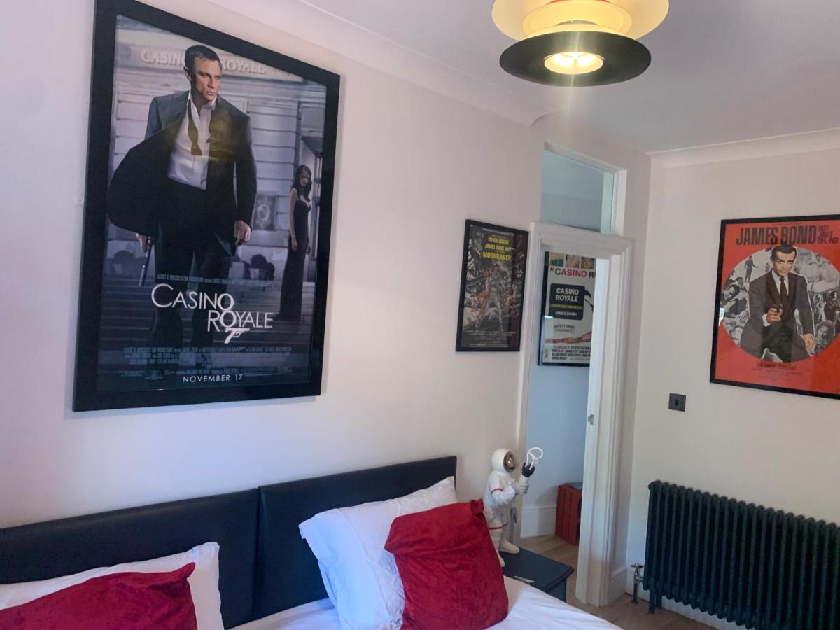 Southsea Royale James Bond 3 Bed Cool Penthouse, Seafront Parking Portsmouth Exterior photo
